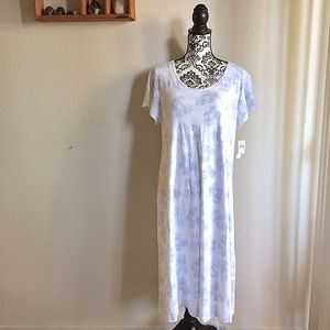 NWT Crabtree & Evelyn nightgown